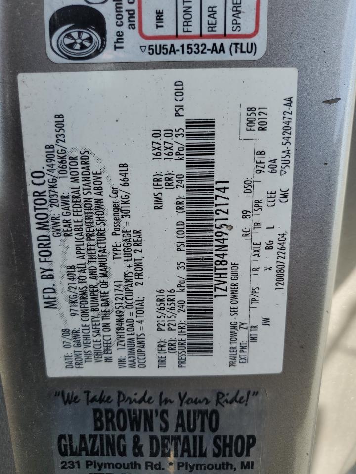 Ford Mustang Image 5