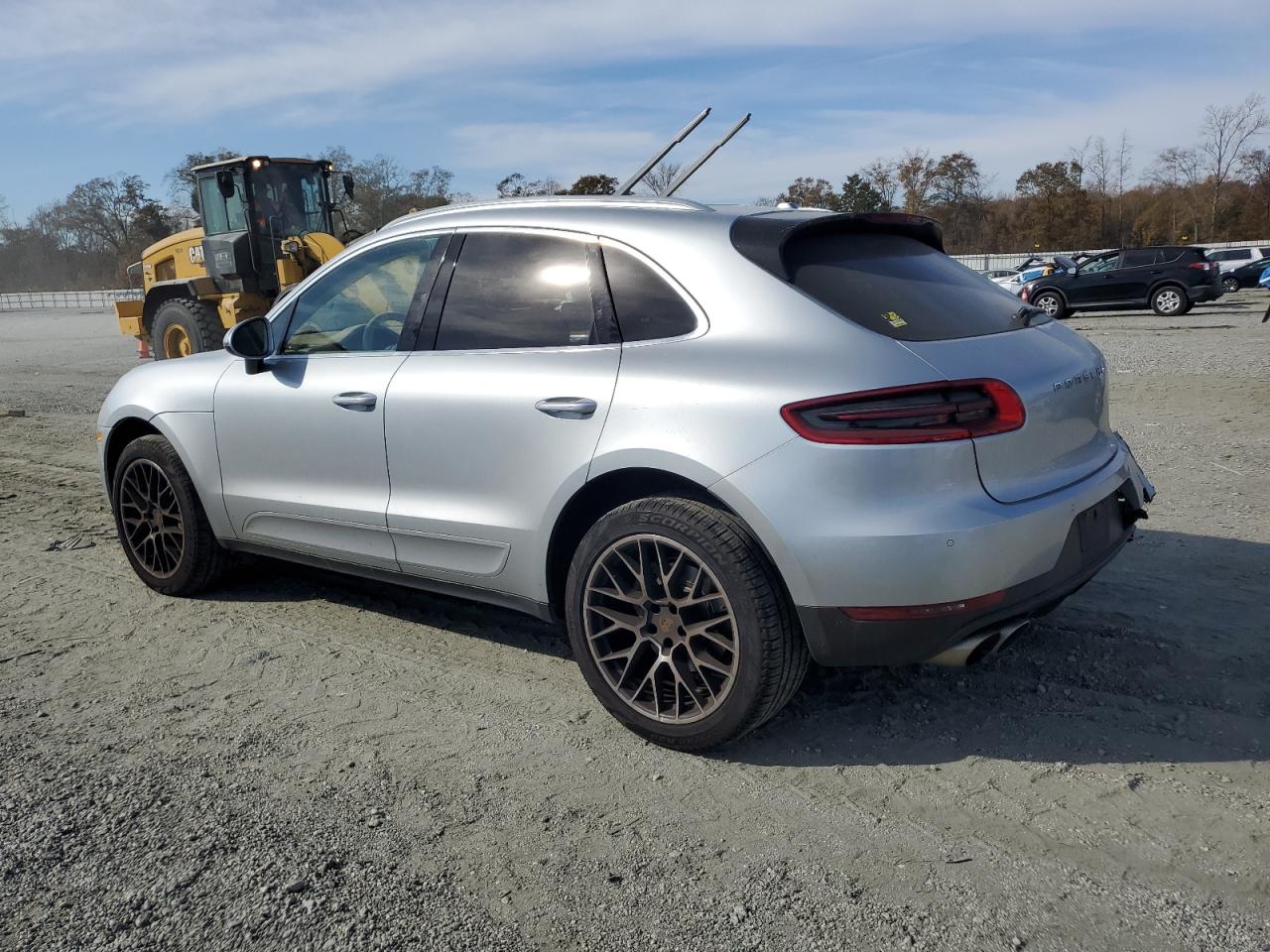 Porsche Macan S Image 4