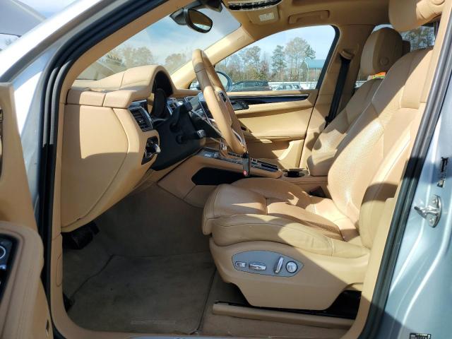 Porsche Macan S Image 8