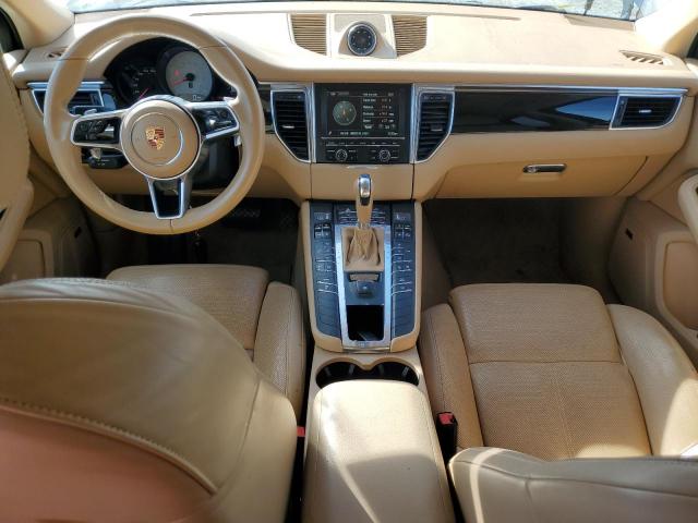 Porsche Macan S Image 10
