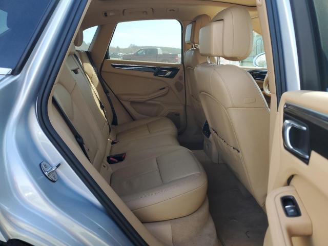 Porsche Macan S Image 13
