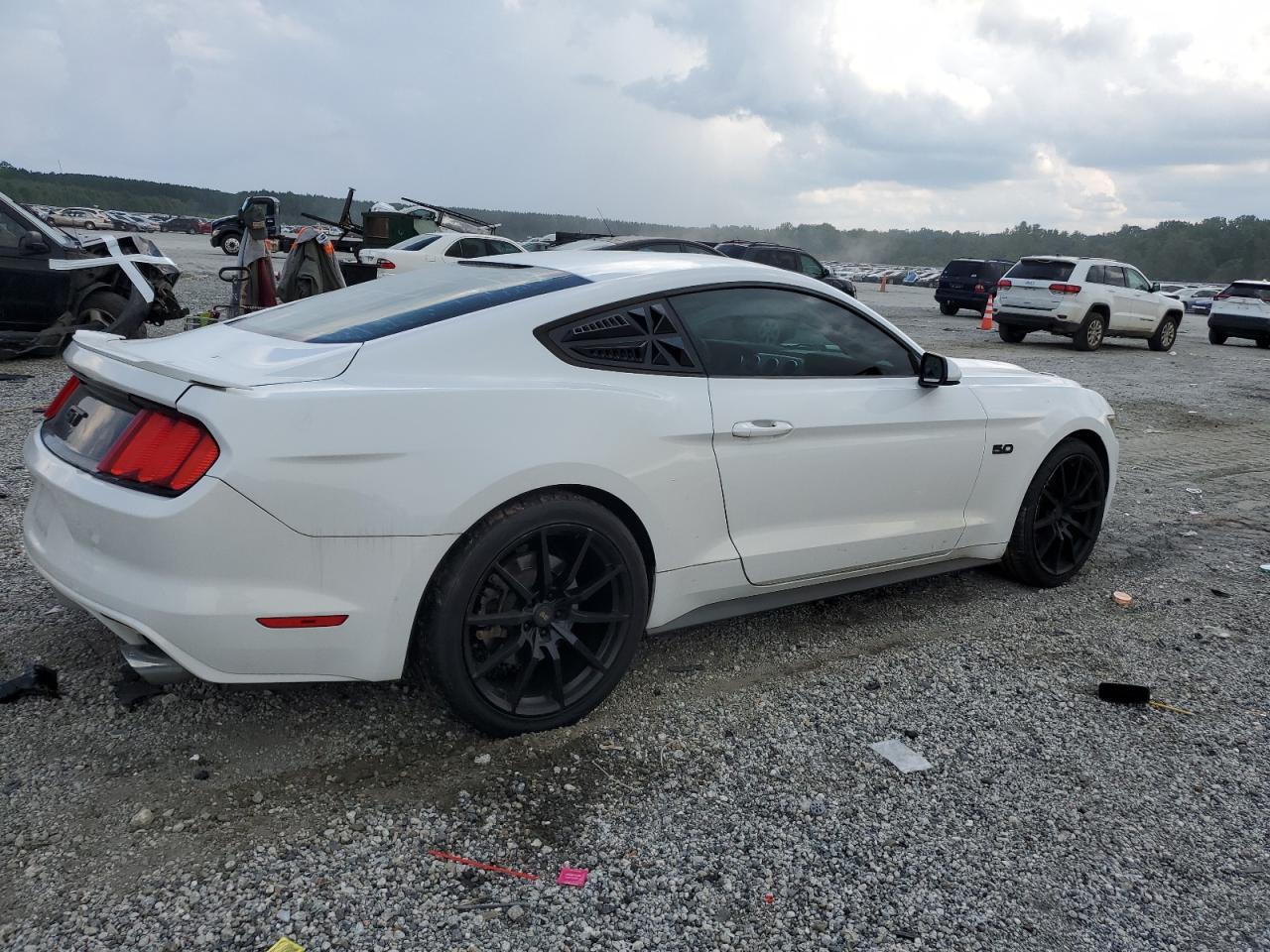 Ford Mustang Gt Image 4
