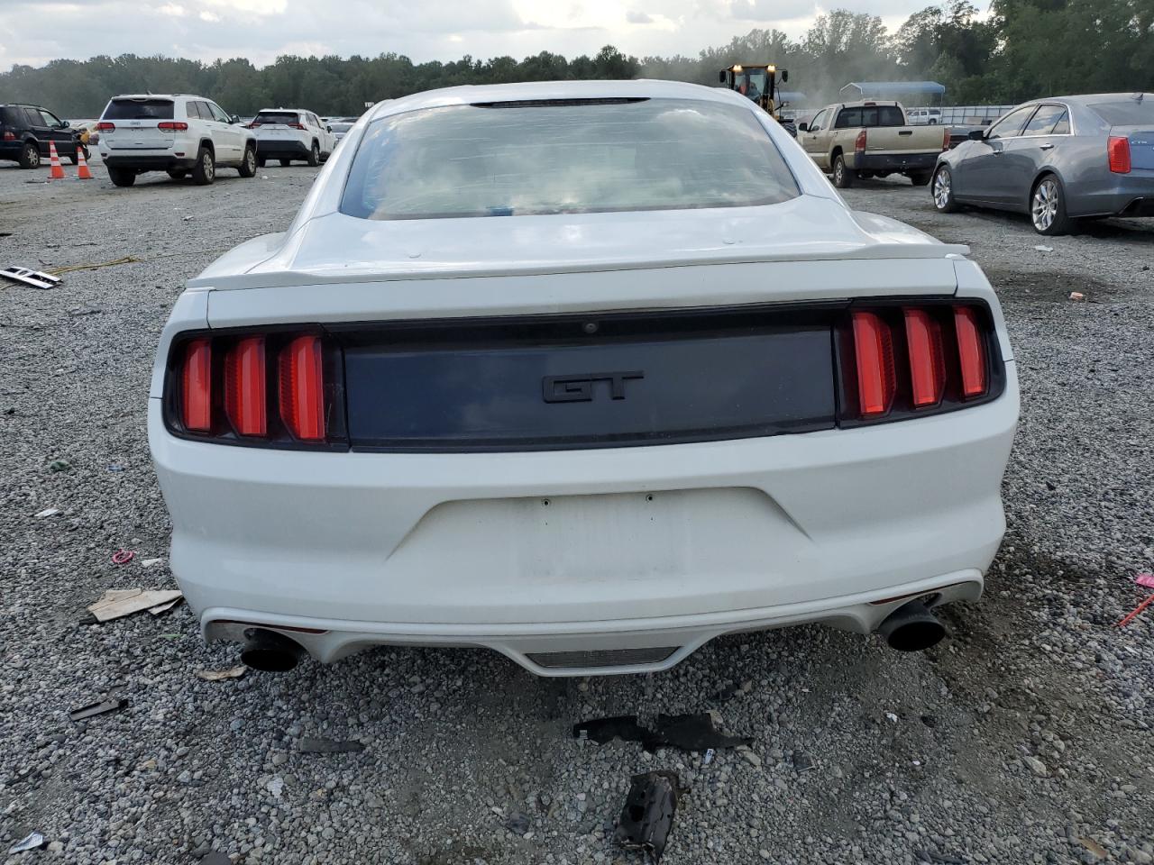 Ford Mustang Gt Image 6