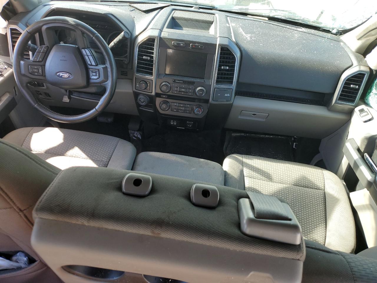 Ford F-150 Supercrew Image 8