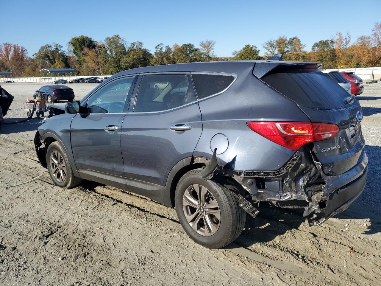 Hyundai SANTA FE Image 2