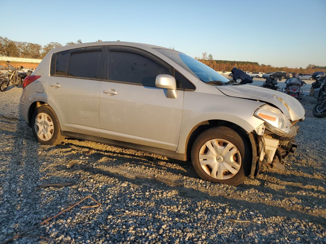 Nissan Versa S Image 4