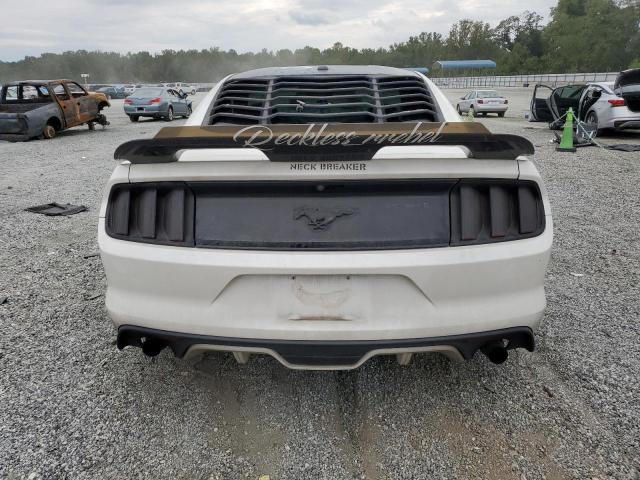 Ford Mustang Image 5