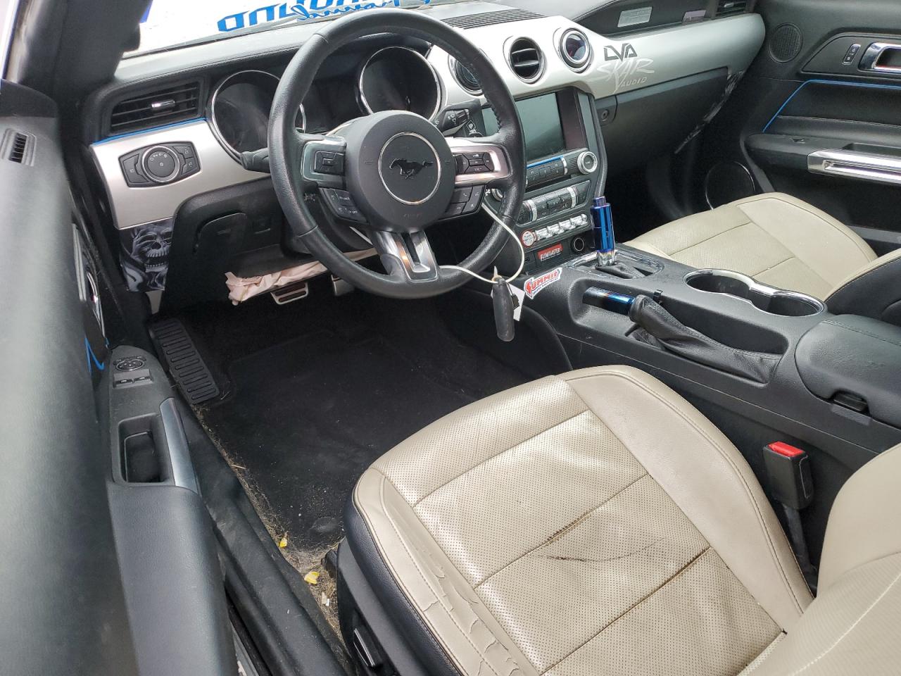 Ford Mustang Image 11