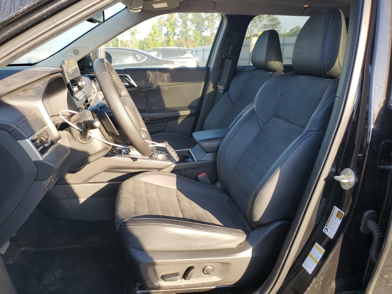 Mitsubishi Outlander Se Image 3