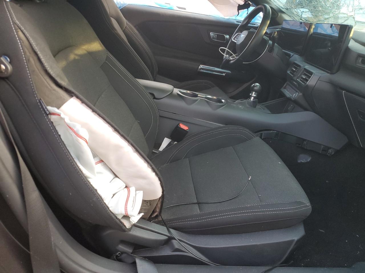 Ford Mustang Gt Image 13