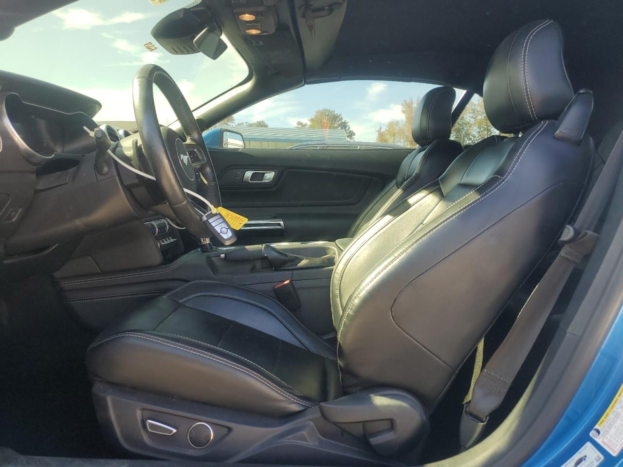 Ford Mustang Gt Image 12