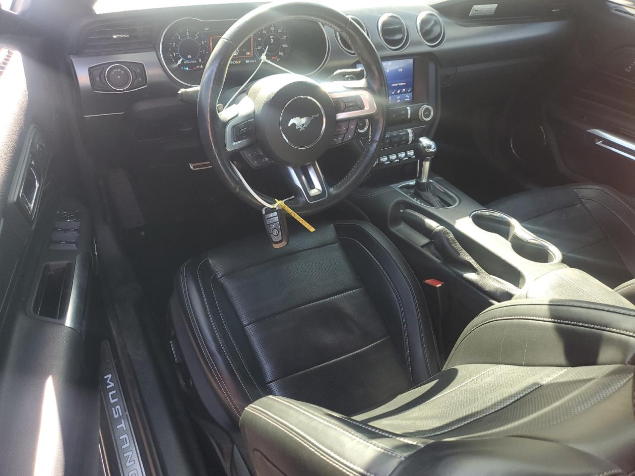 Ford Mustang Gt Image 8