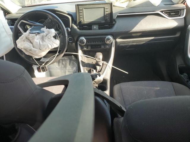 Toyota RAV4 Xle Image 4