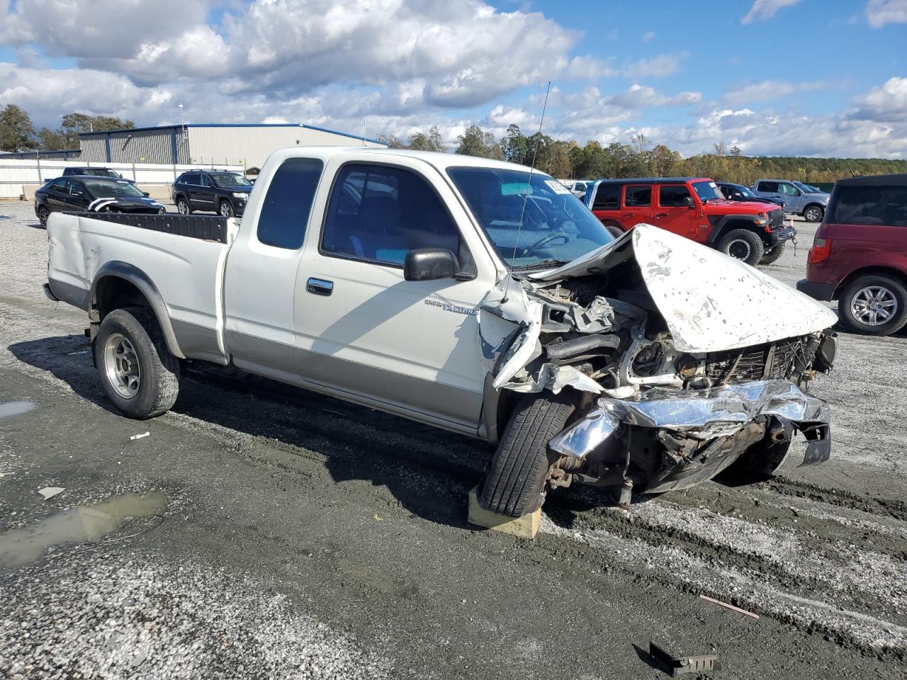 Toyota Tacoma Xtracab Image 6