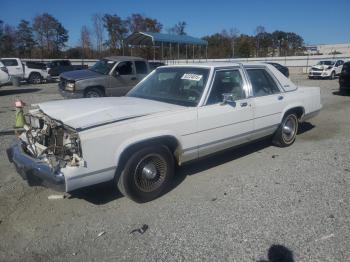  Salvage Ford Crown Vic