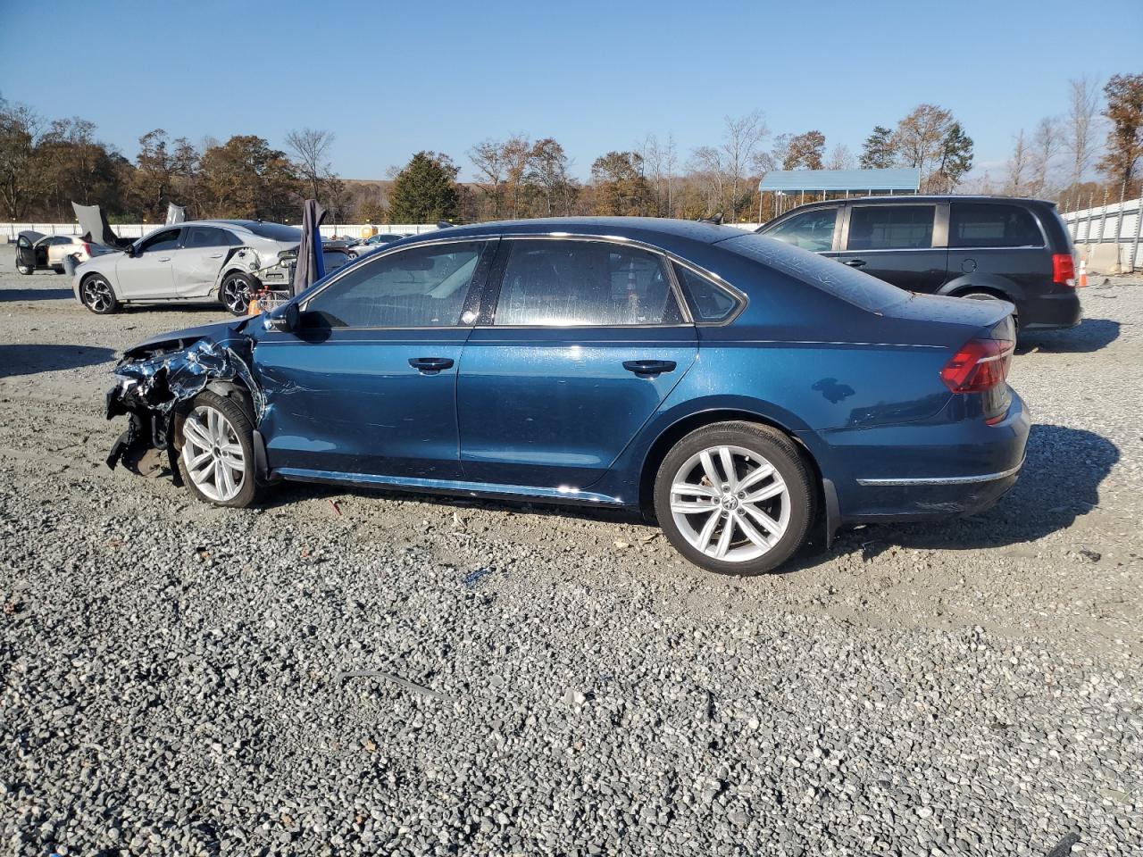 Volkswagen Passat Wolfsburg Image 4