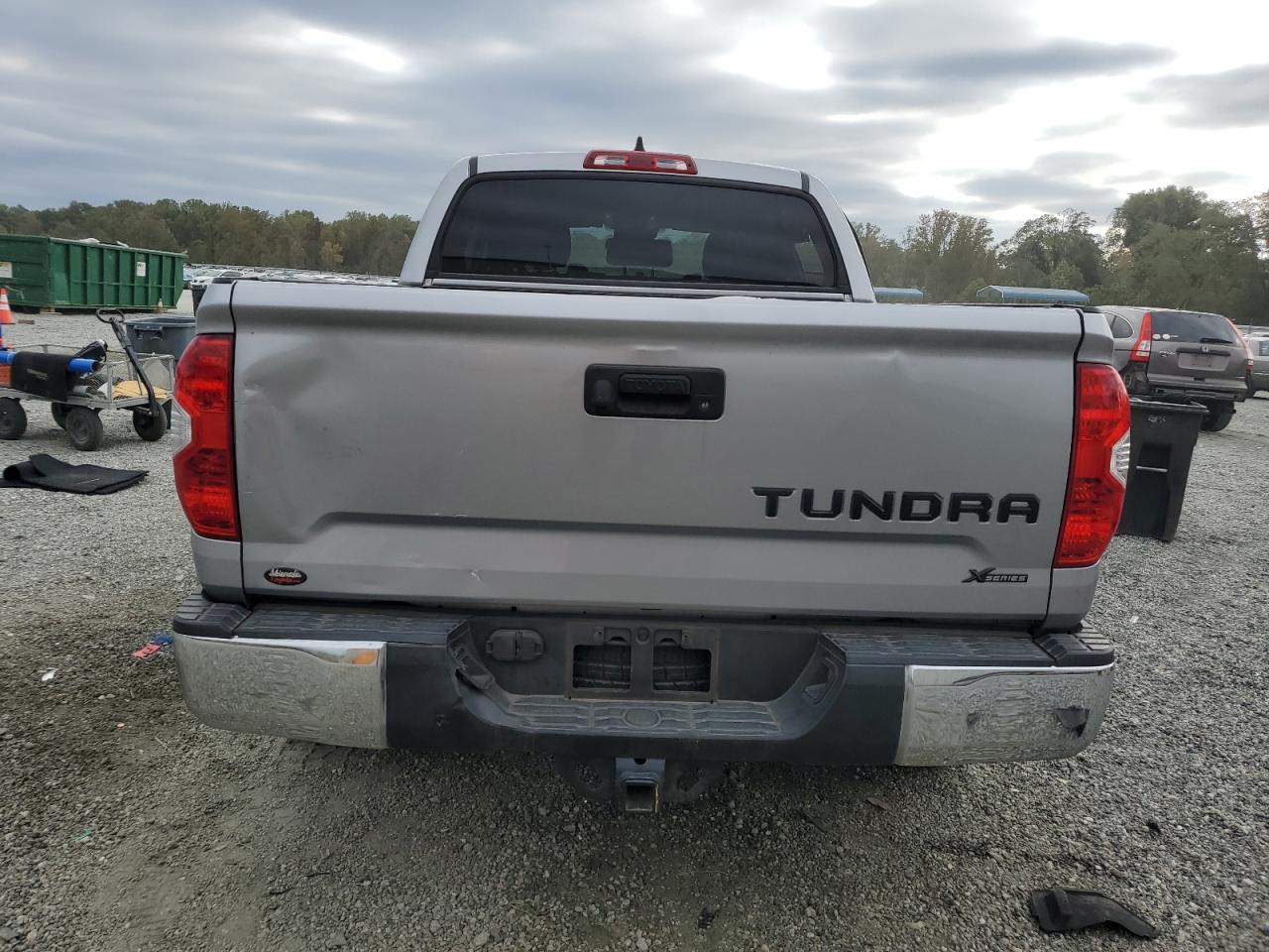 Toyota Tundra Crewmax Sr5 Image 12