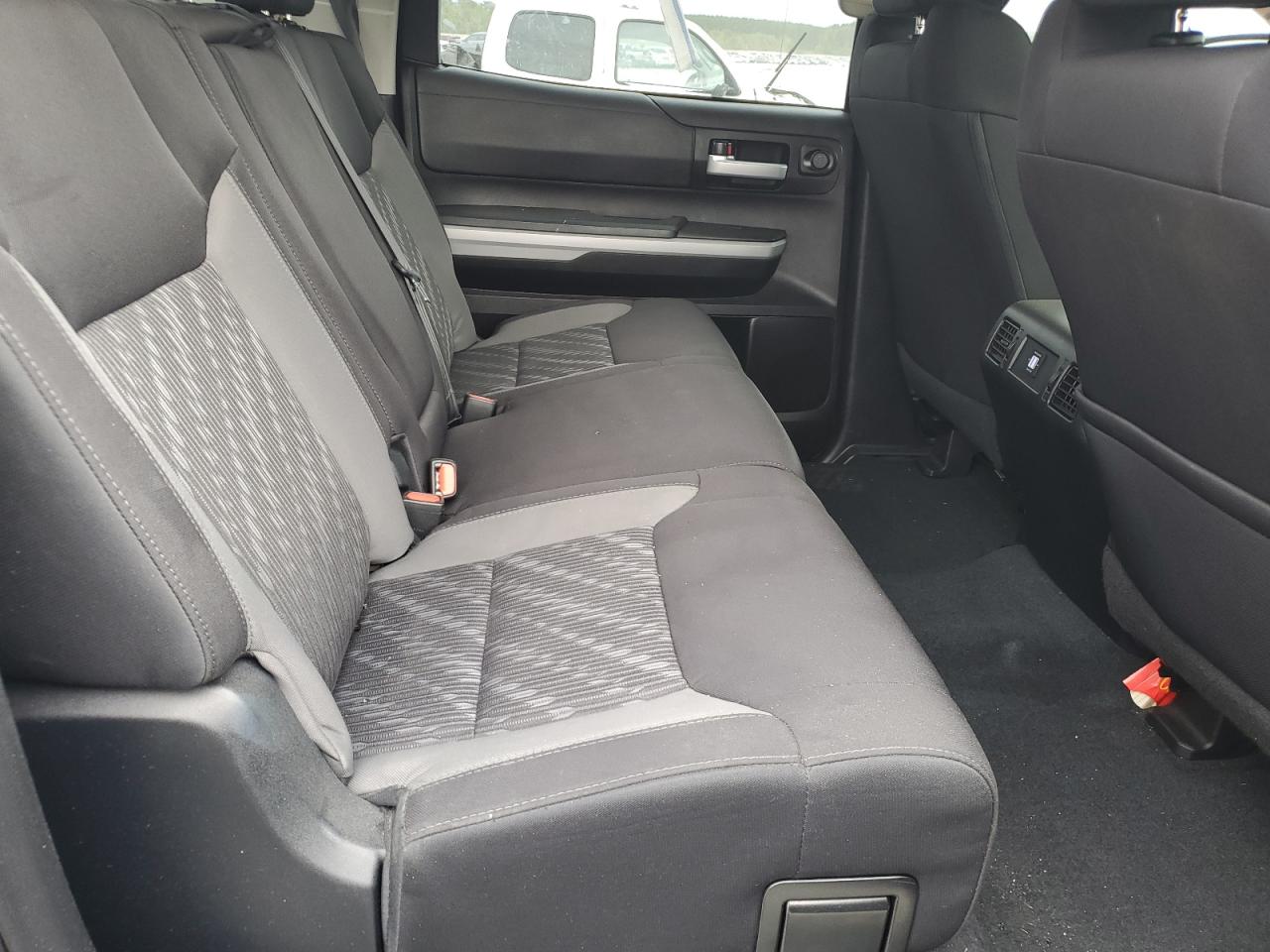 Toyota Tundra Crewmax Sr5 Image 8