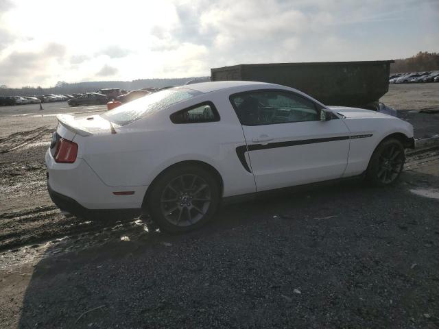 Ford Mustang Image 2