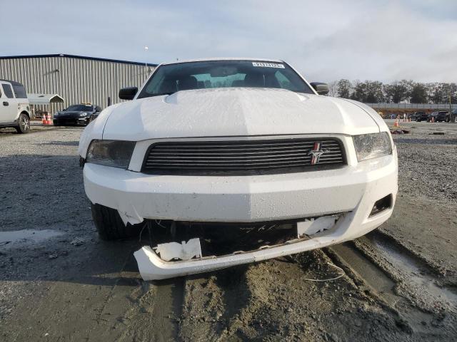 Ford Mustang Image 8