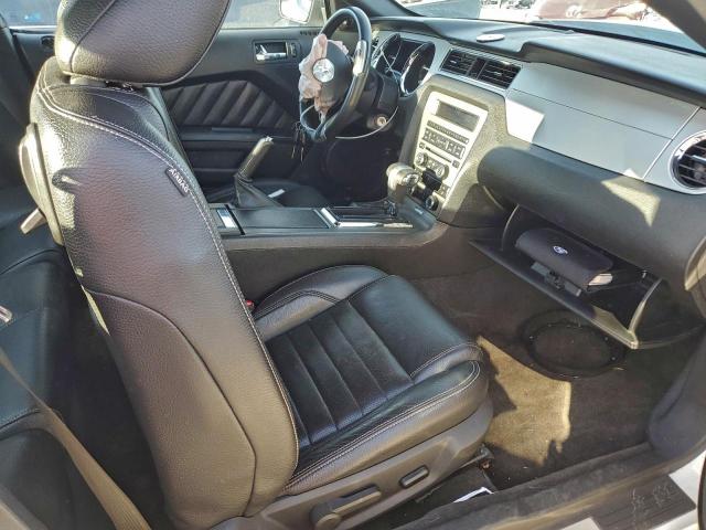 Ford Mustang Image 5