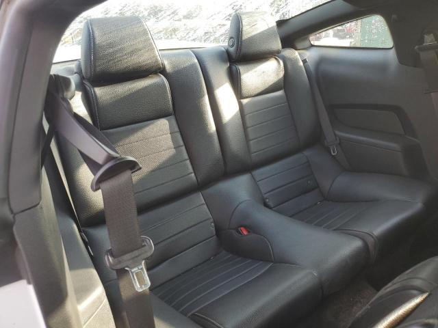 Ford Mustang Image 6