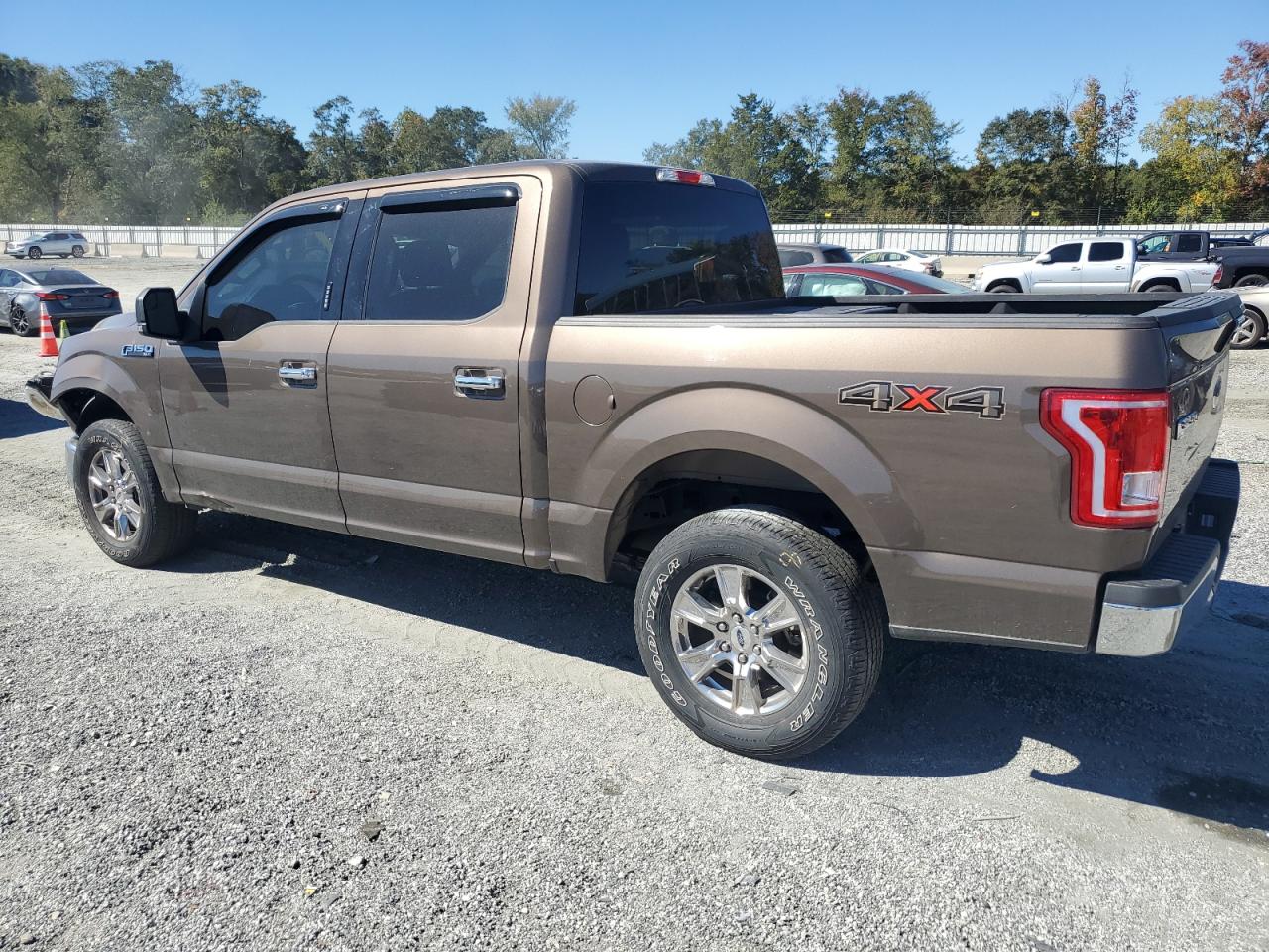 Ford F-150 Supercrew Image 12