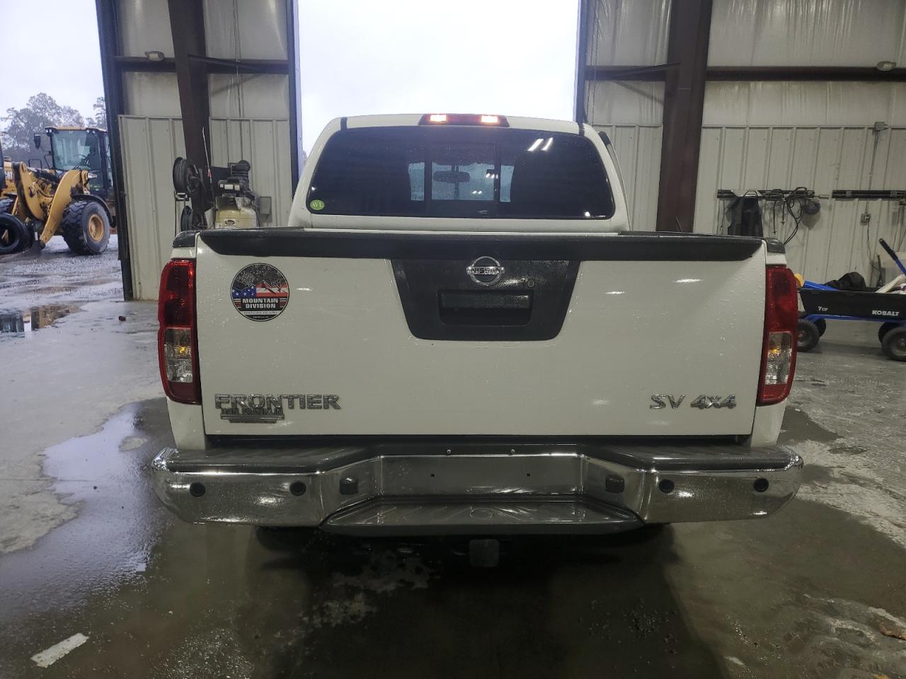 Nissan Frontier S Image 8