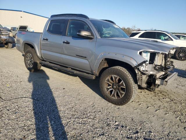 Toyota Tacoma Double Cab Image 12