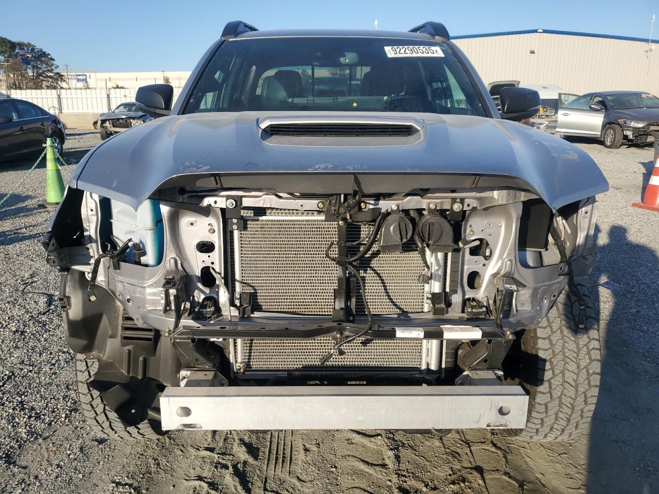 Toyota Tacoma Double Cab Image 10
