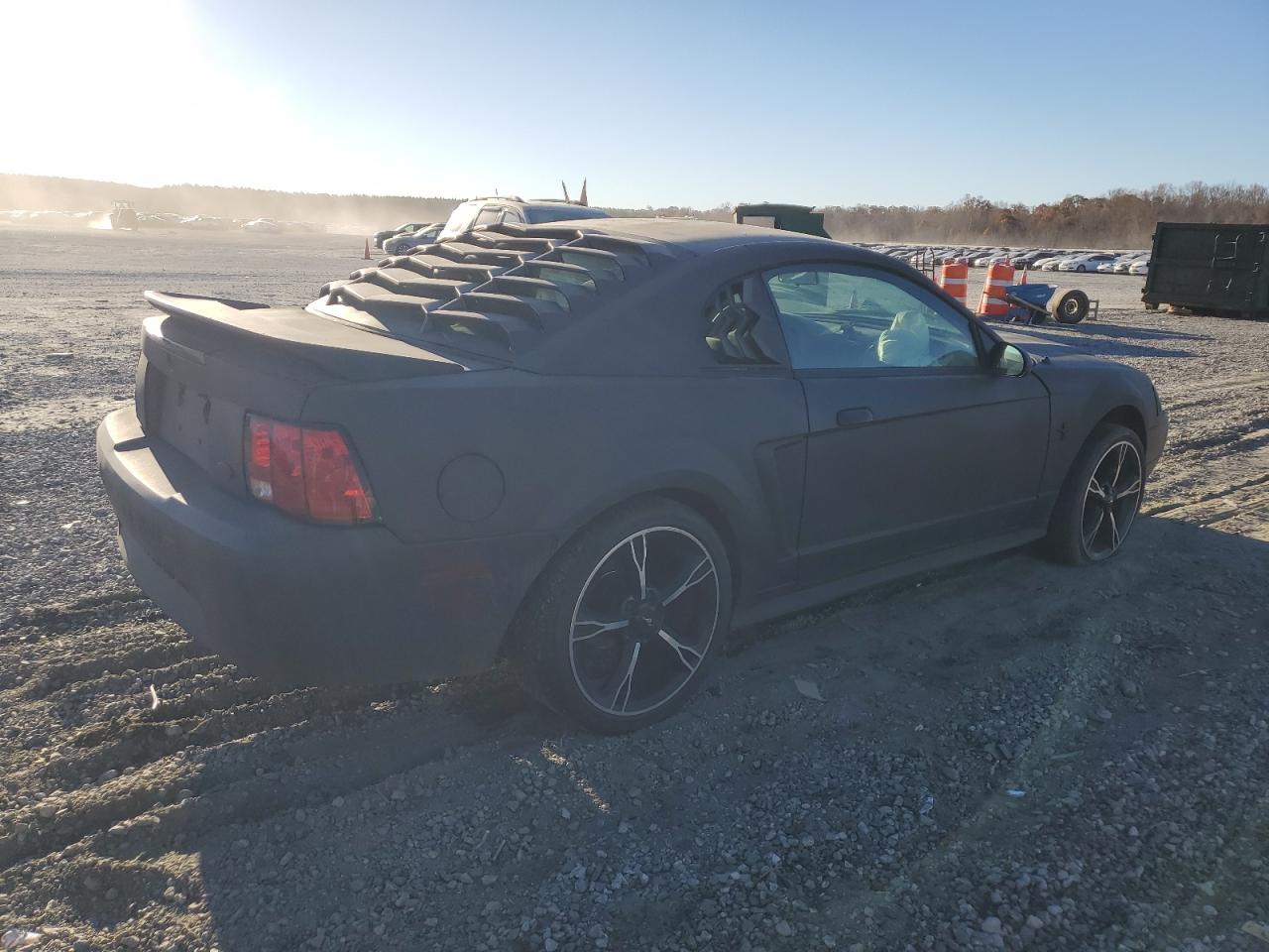 Ford Mustang Image 12