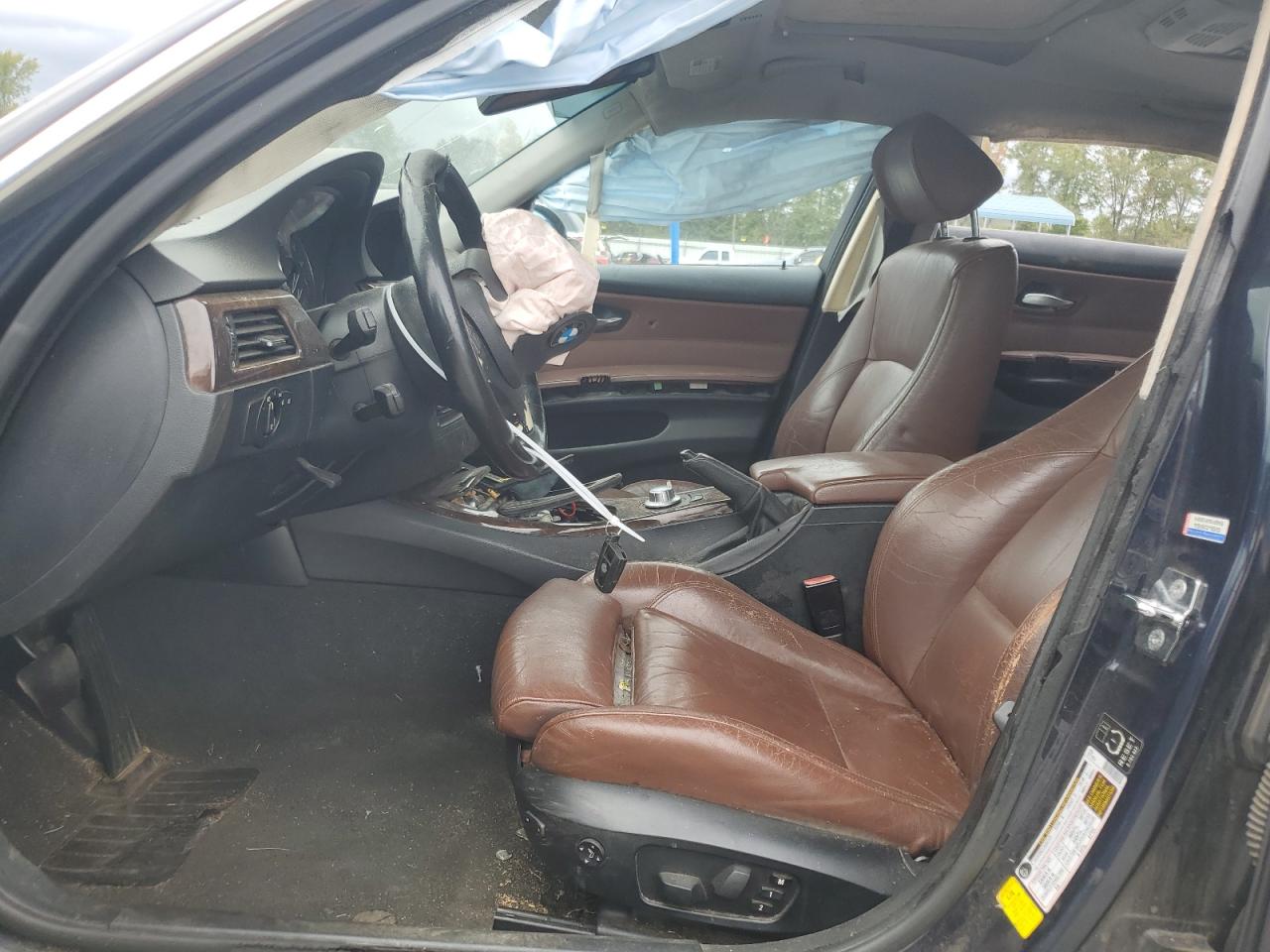 BMW 3 Series I Image 12