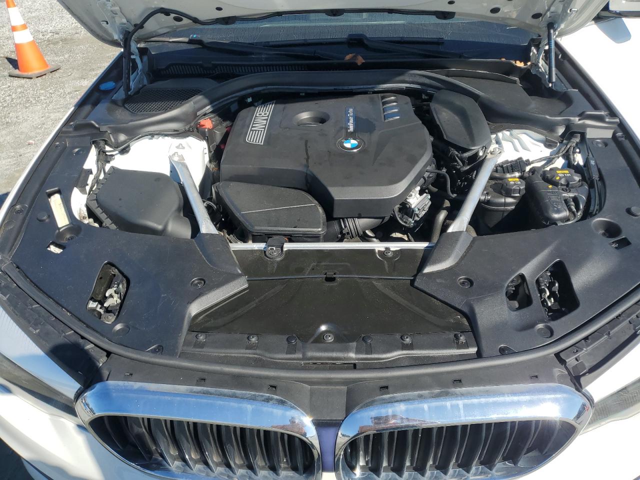 BMW 5 Series Xi Image 6