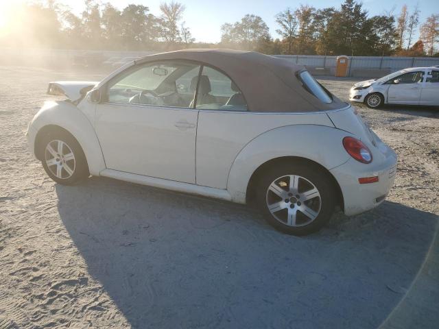 Volkswagen Beetle Convertible Option Package 1 Image 6