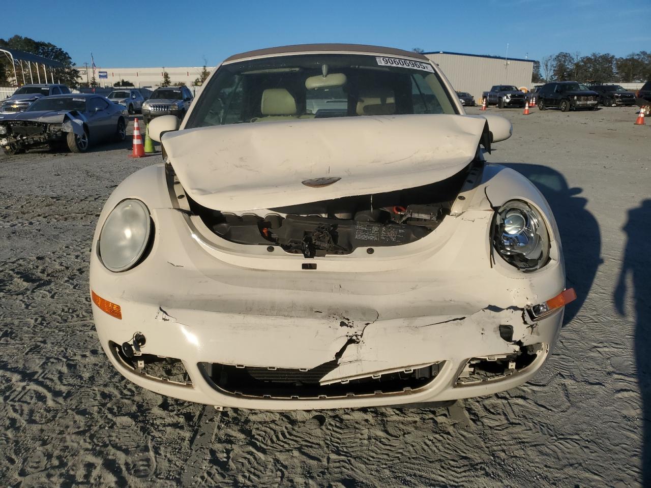 Volkswagen Beetle Convertible Option Package 1 Image 2