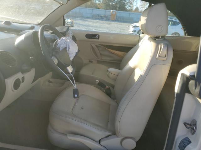 Volkswagen Beetle Convertible Option Package 1 Image 3