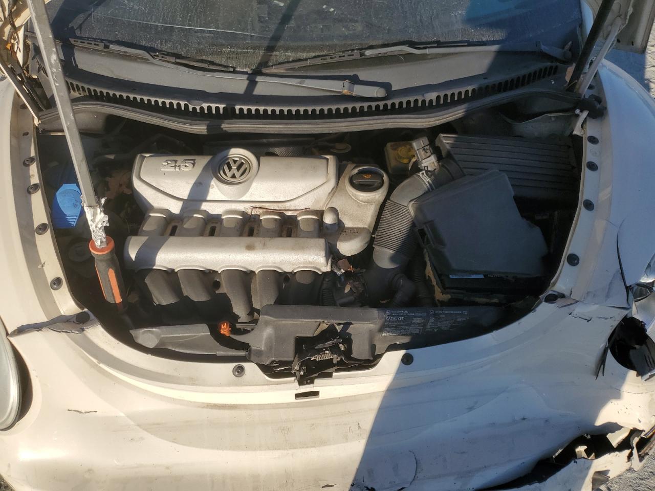 Volkswagen Beetle Convertible Option Package 1 Image 11