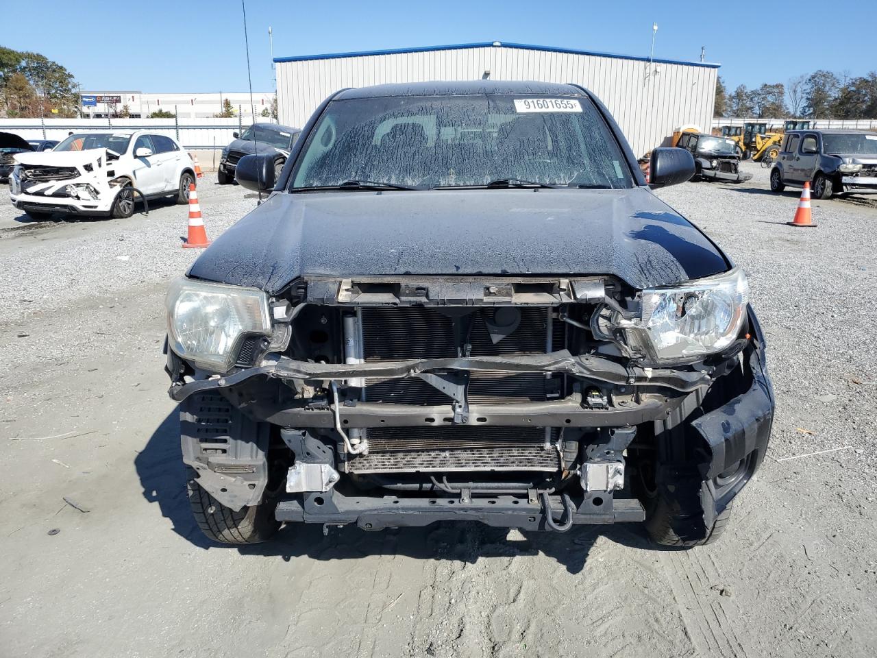 Toyota Tacoma Double Cab Image 4