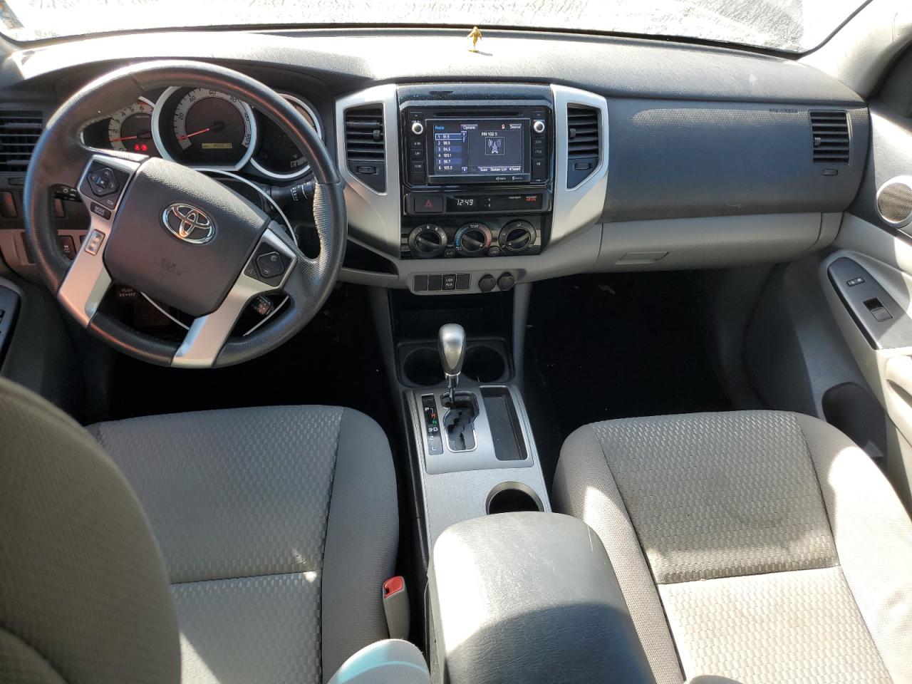 Toyota Tacoma Double Cab Image 7