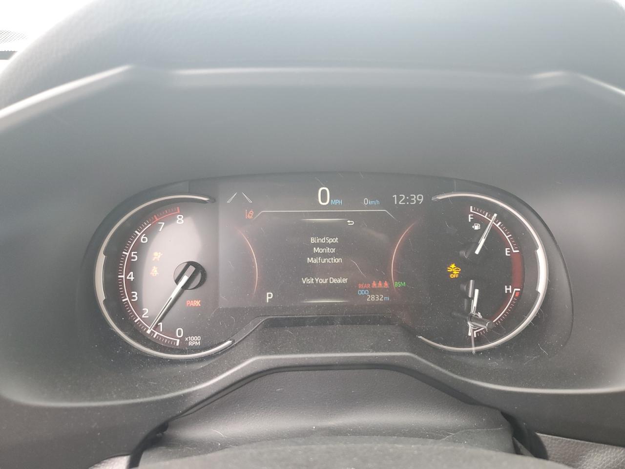 Toyota RAV4 Xle Image 6