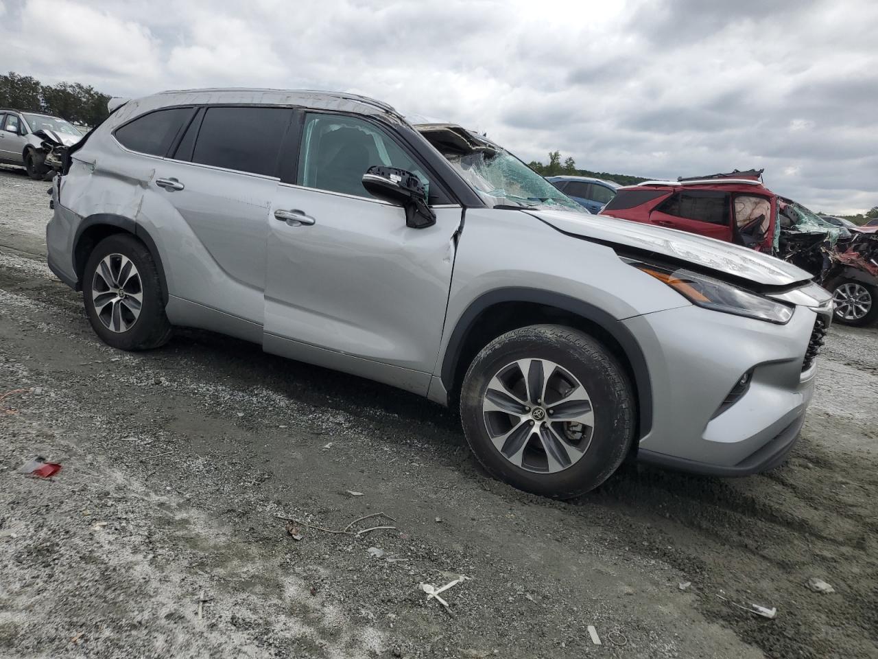 Toyota Highlander L Image 10