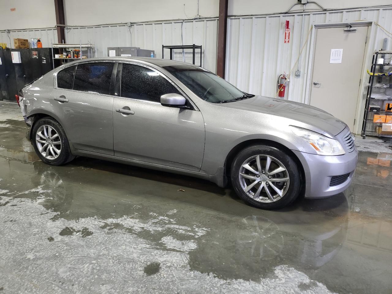 INFINITI G37 Base Image 6