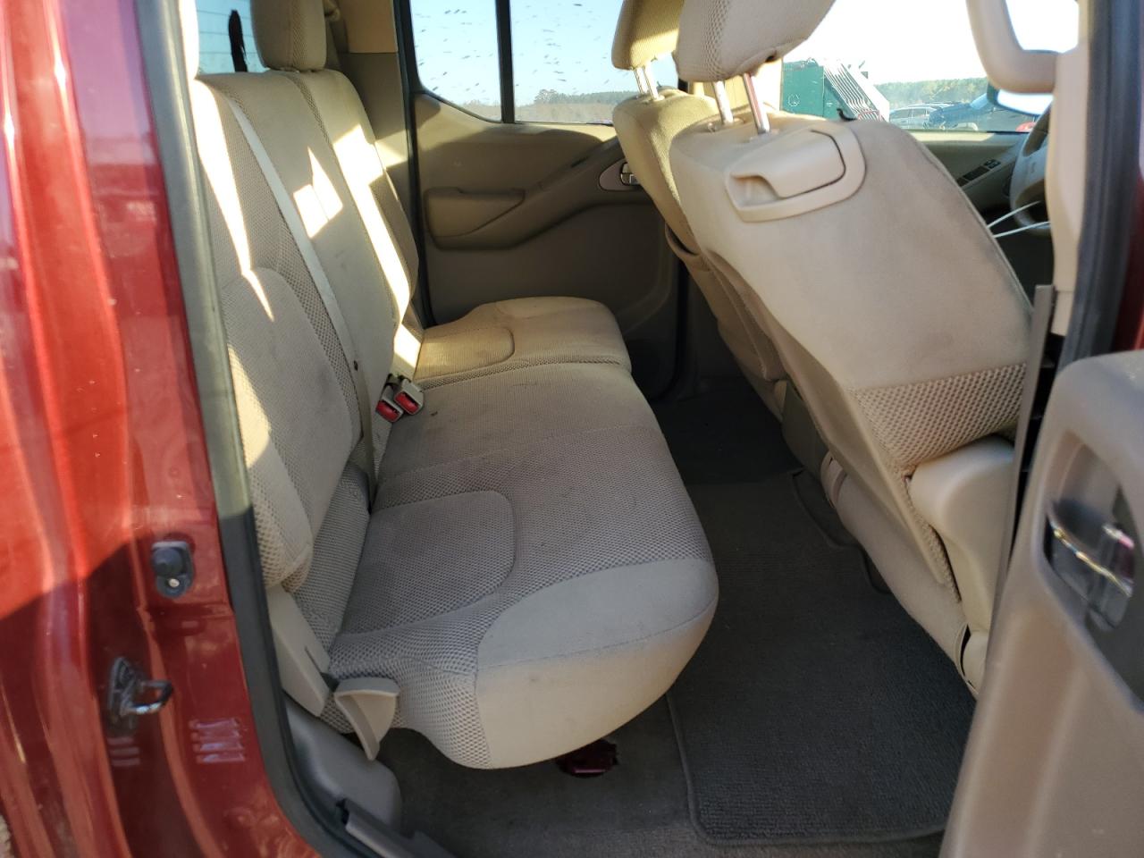 Nissan Frontier S Image 4