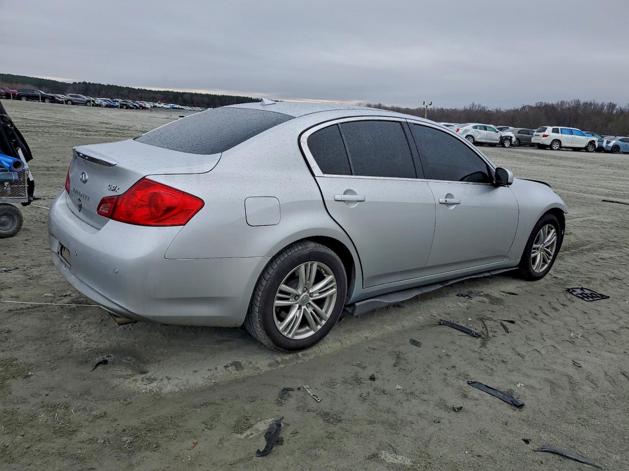 INFINITI G37 Image 4