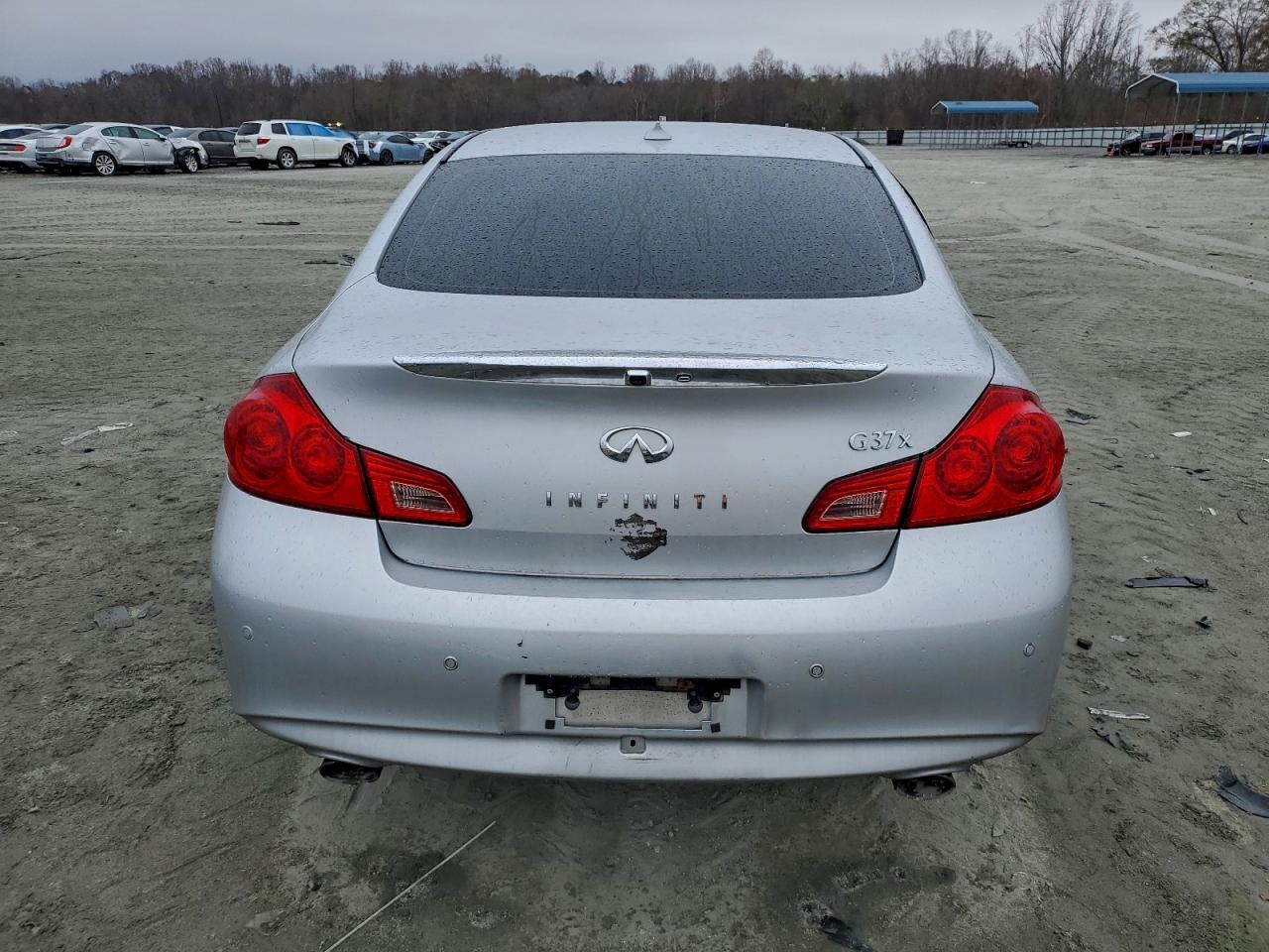 INFINITI G37 Image 10