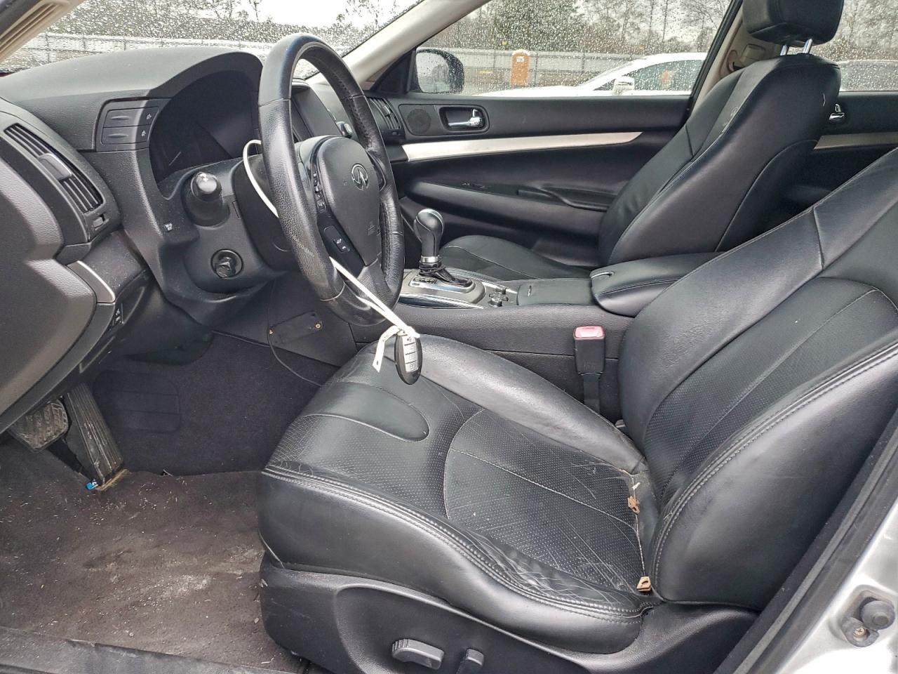 INFINITI G37 Image 7