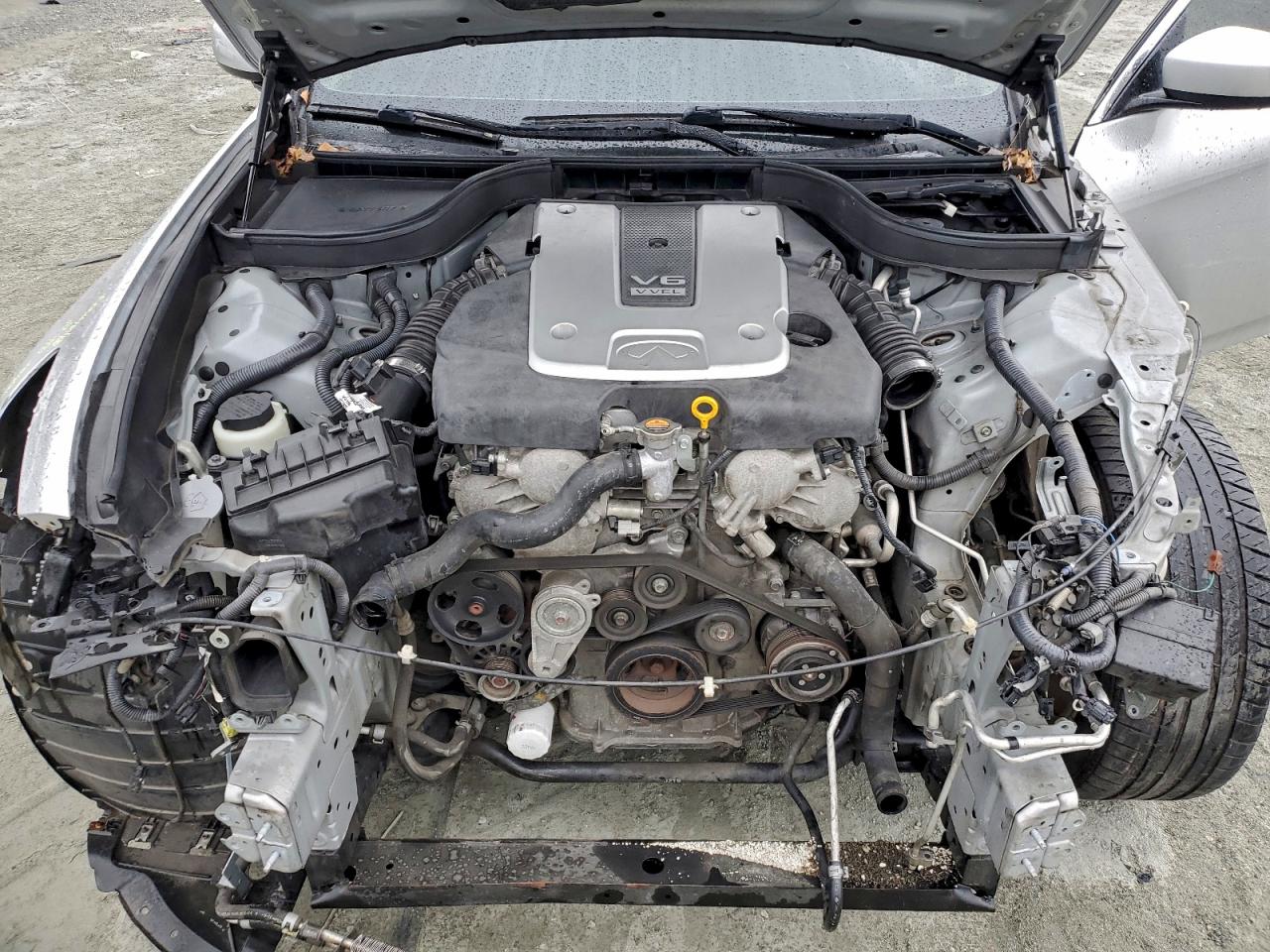 INFINITI G37 Image 12