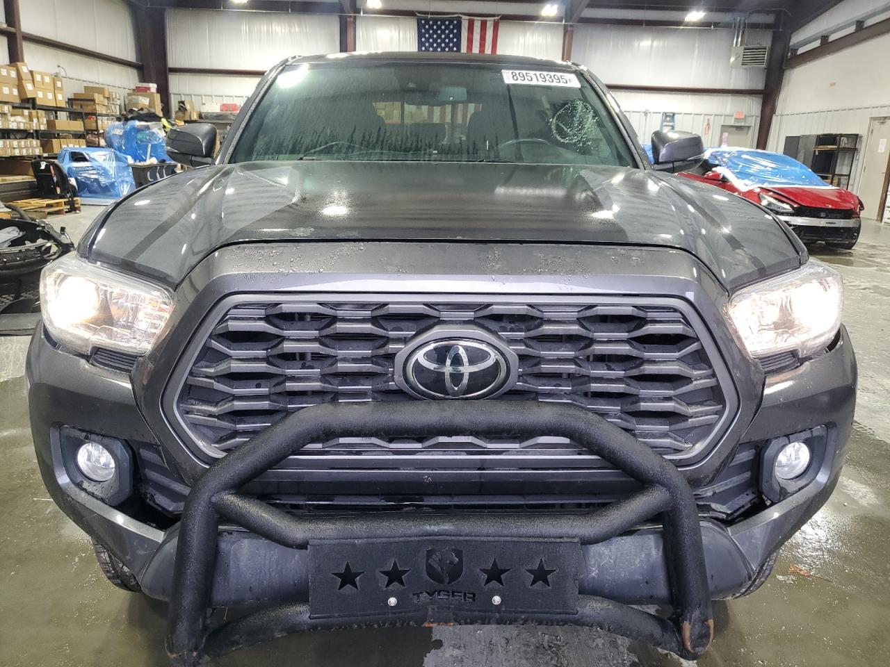 Toyota Tacoma Double Cab Image 4