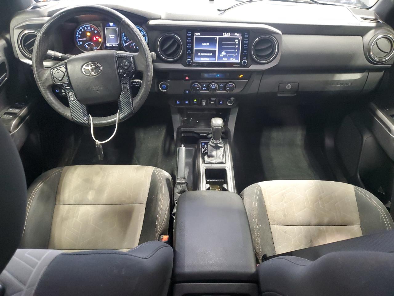 Toyota Tacoma Double Cab Image 5