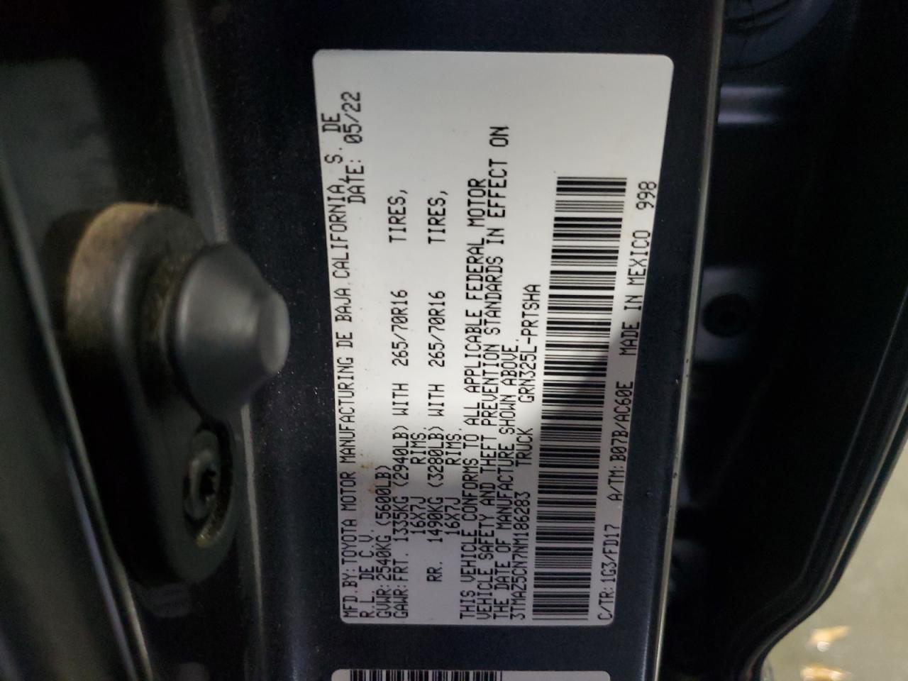 Toyota Tacoma Double Cab Image 10